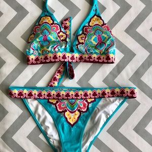 Victoria’s Secret bikini set